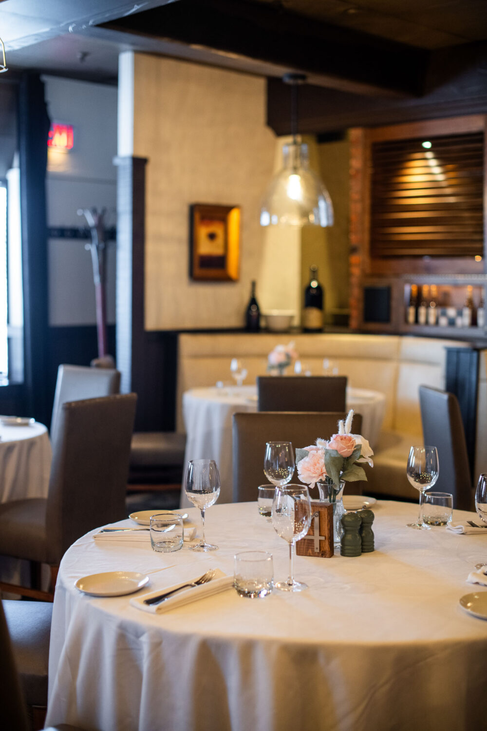 kitchener restaurant and dining room photography