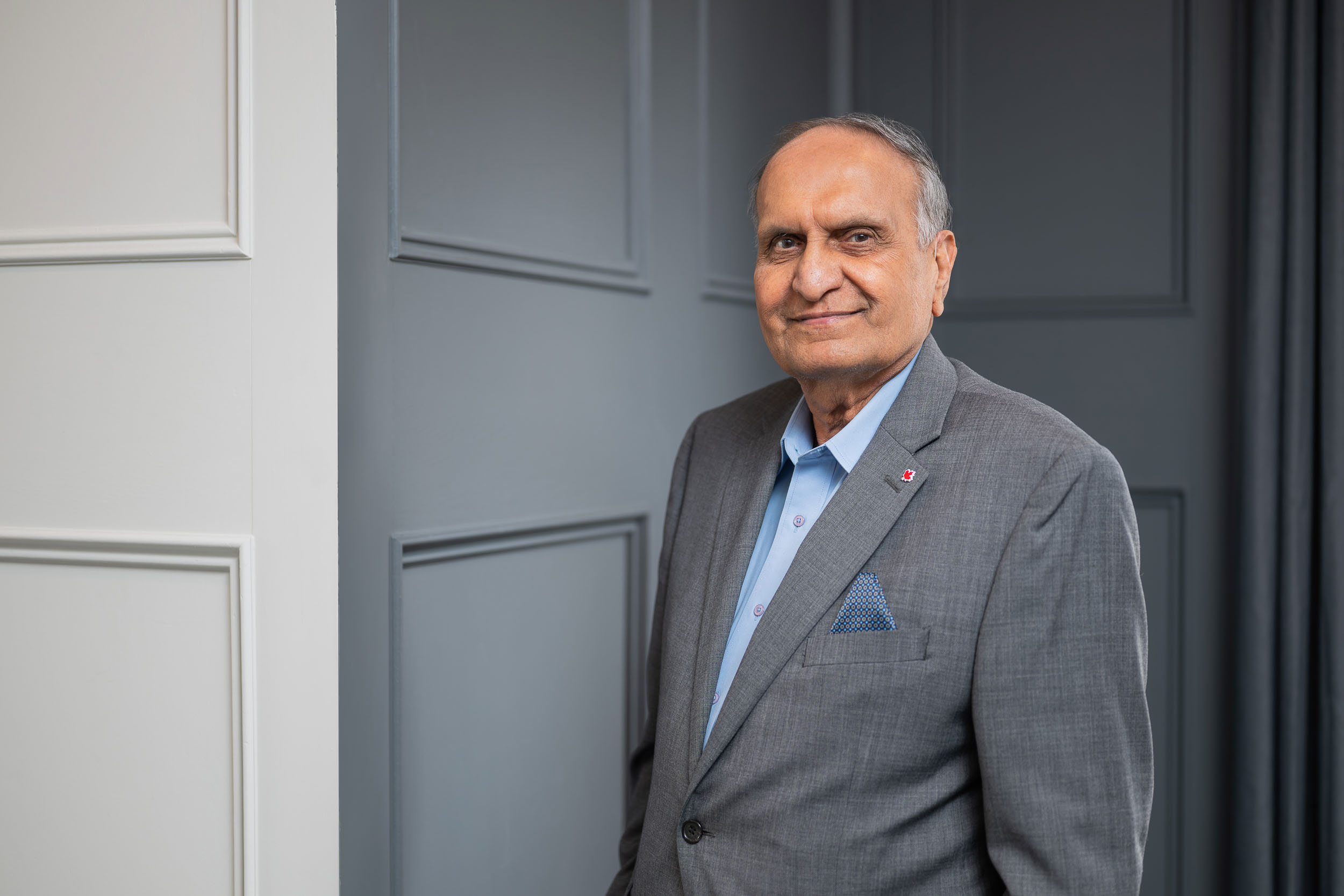sun life advisor headshot photography